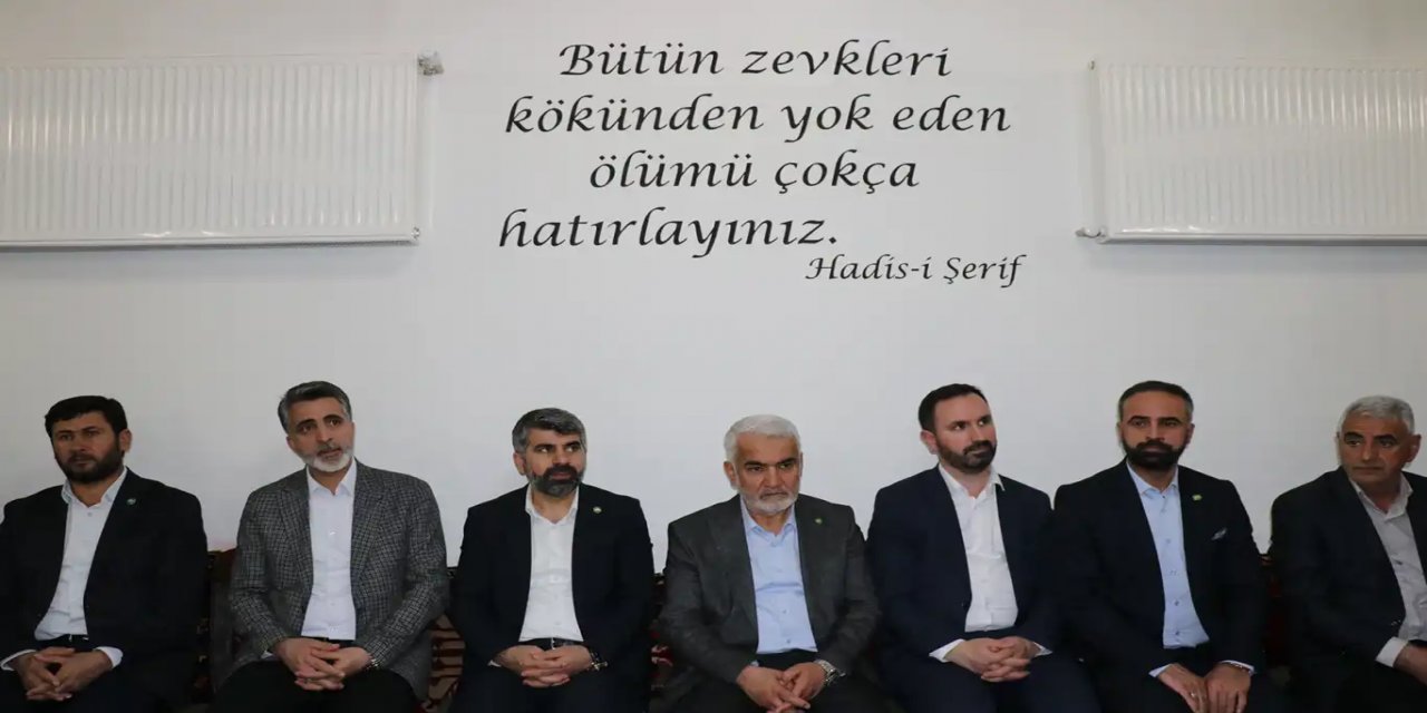 Yapıcıoğlu: İlker kardeşimiz en çok arzuladığı secde anında gülerek Rabbine kavuştu!