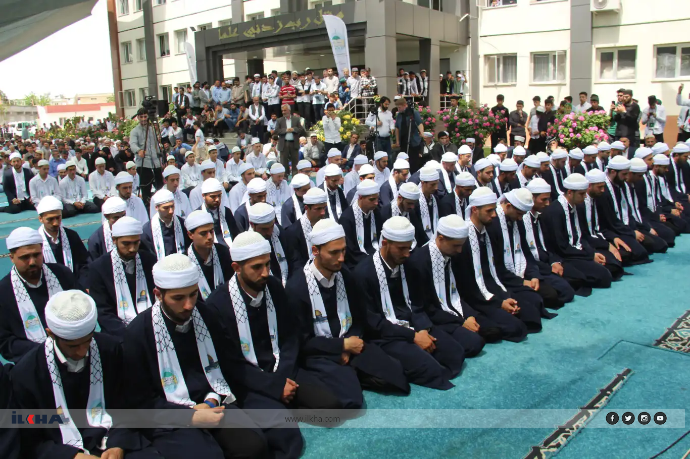 İTTİHADUL ULEMA 10'nu hafız 74 talebeye icazet verdi