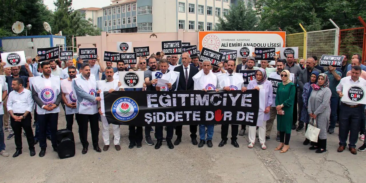 Eğitim Bir-Sen: Öğretmene şiddet konusunda acil eylem planı hazırlanmalı