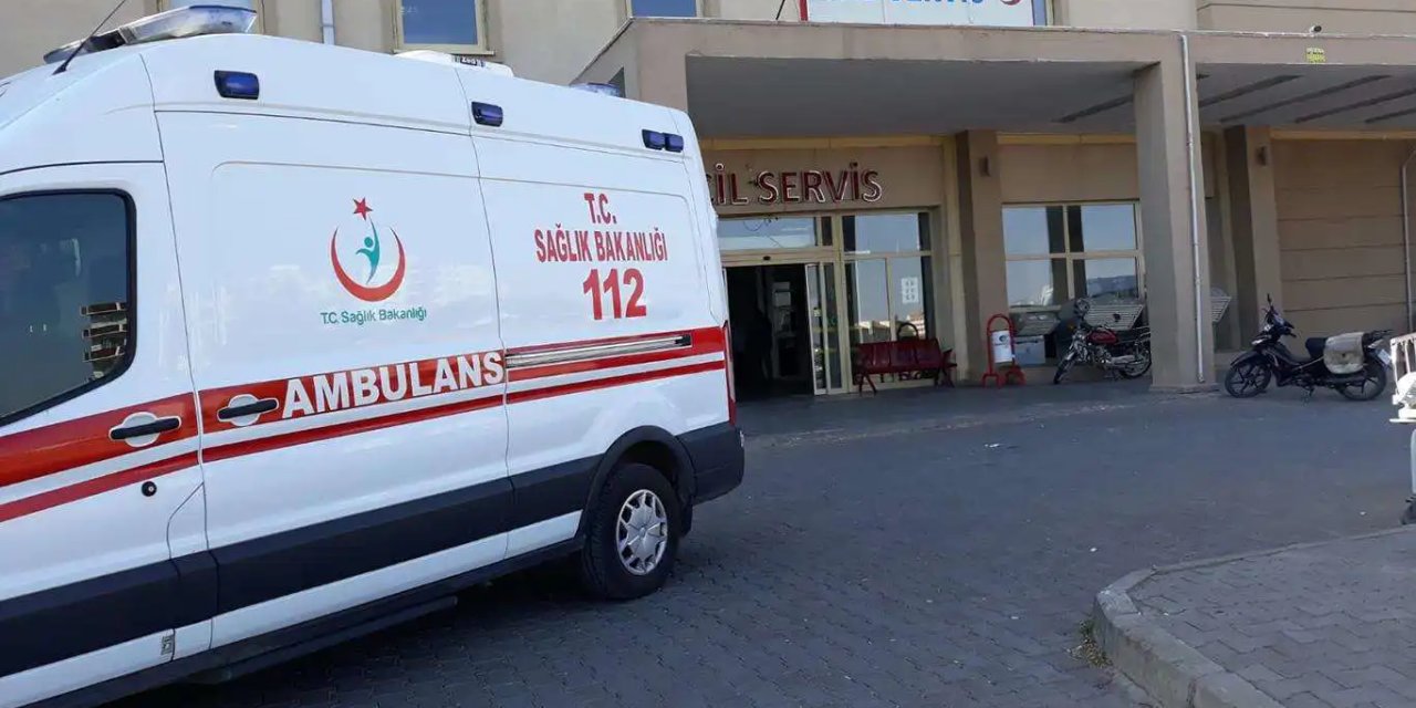 Diyarbakır Kayapınar Fırat Mahallesinde iki otomobil çarpıştı: 1 yaralı