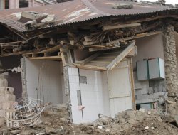 Depremlerin İzleri Silinmeye Çalışılıyor