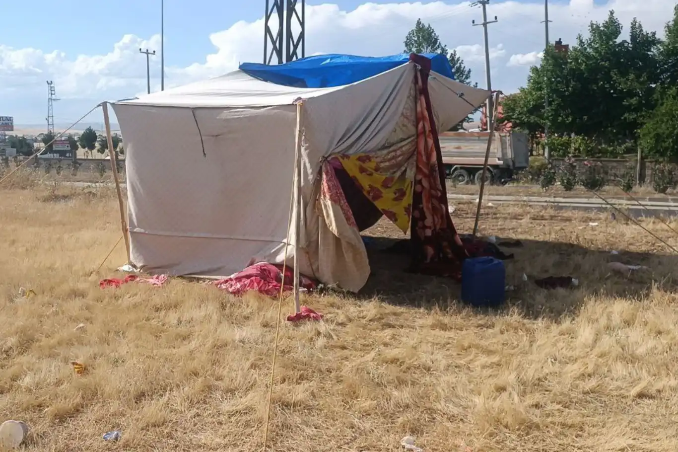 Mardin Nusaybin'de 1 kişi kurduğu göçebe çadırında ölü bulundu