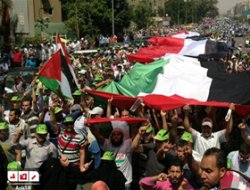 Mısır'da Binlerce Kişi Kudüs için Yürüdü