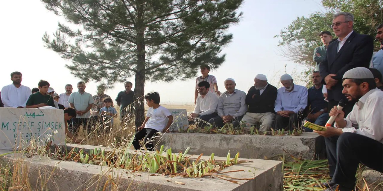Xanikê şehidleri kabirleri başında yad edildi