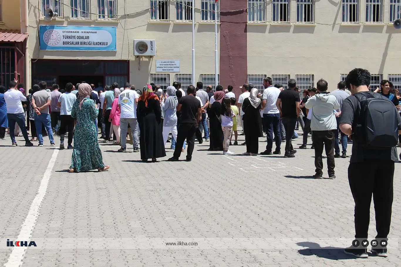 Diyarbakr'da LGS'ye giren öğrenciler duygularını paylaştı