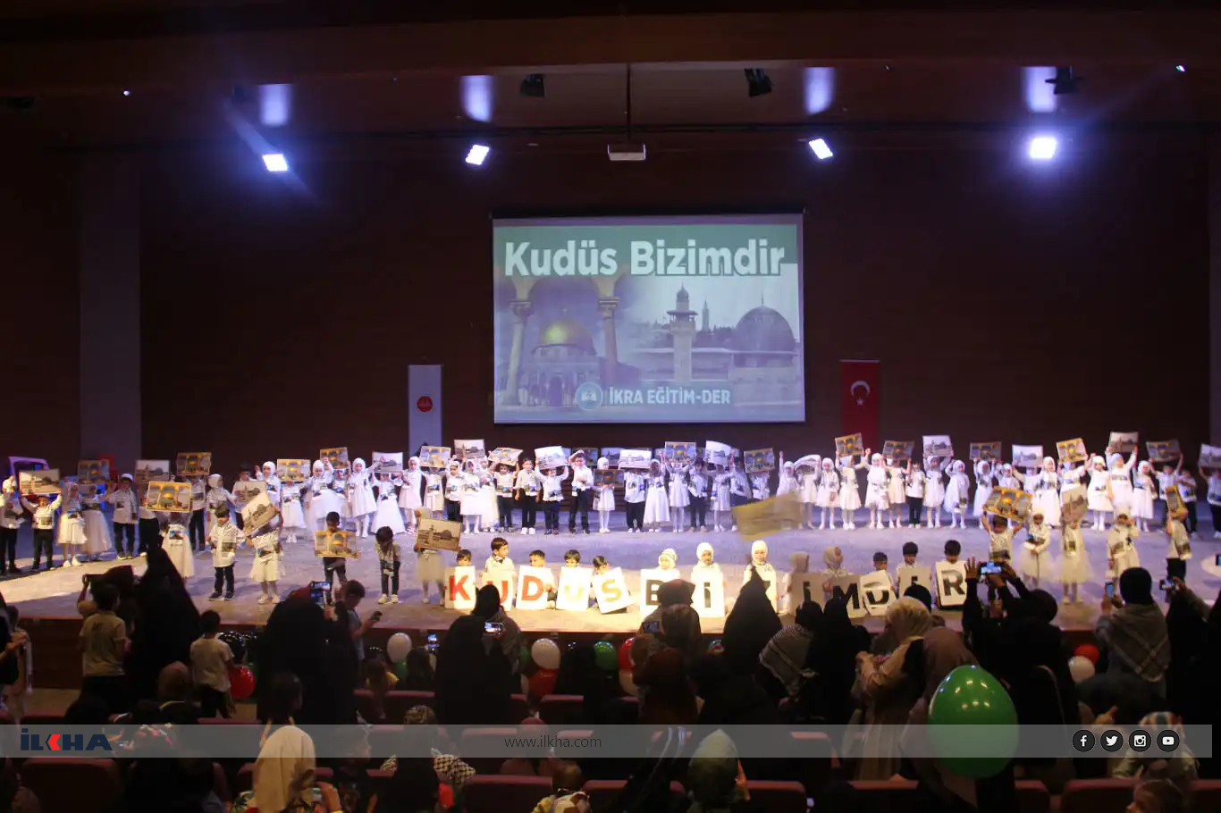 Eğitimleri tamamlayan 4-6 yaş grubu minikler "Özgür bir Kudüs" etkinliğiyle gönülleri mest etti