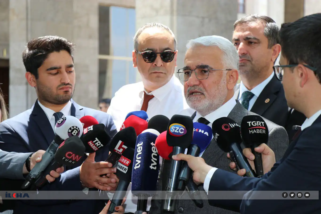 Yapicioglu: Bila tu kes pêşîvanîyên xwe daneyne ser maseyê û bi vê şeklê pêvajoya mizakereyê sabote neke