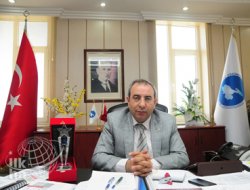 Prof. Dr. Peyami Battal'a 2011 Yılı Sosyal Sorumluluk Özel Ödülü