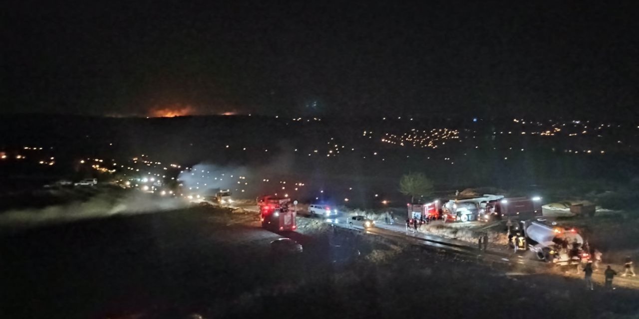 Diyarbakır Valisi Su: Çınar'daki yangında maalesef  3 vatandaşımız hayatını kaybetti
