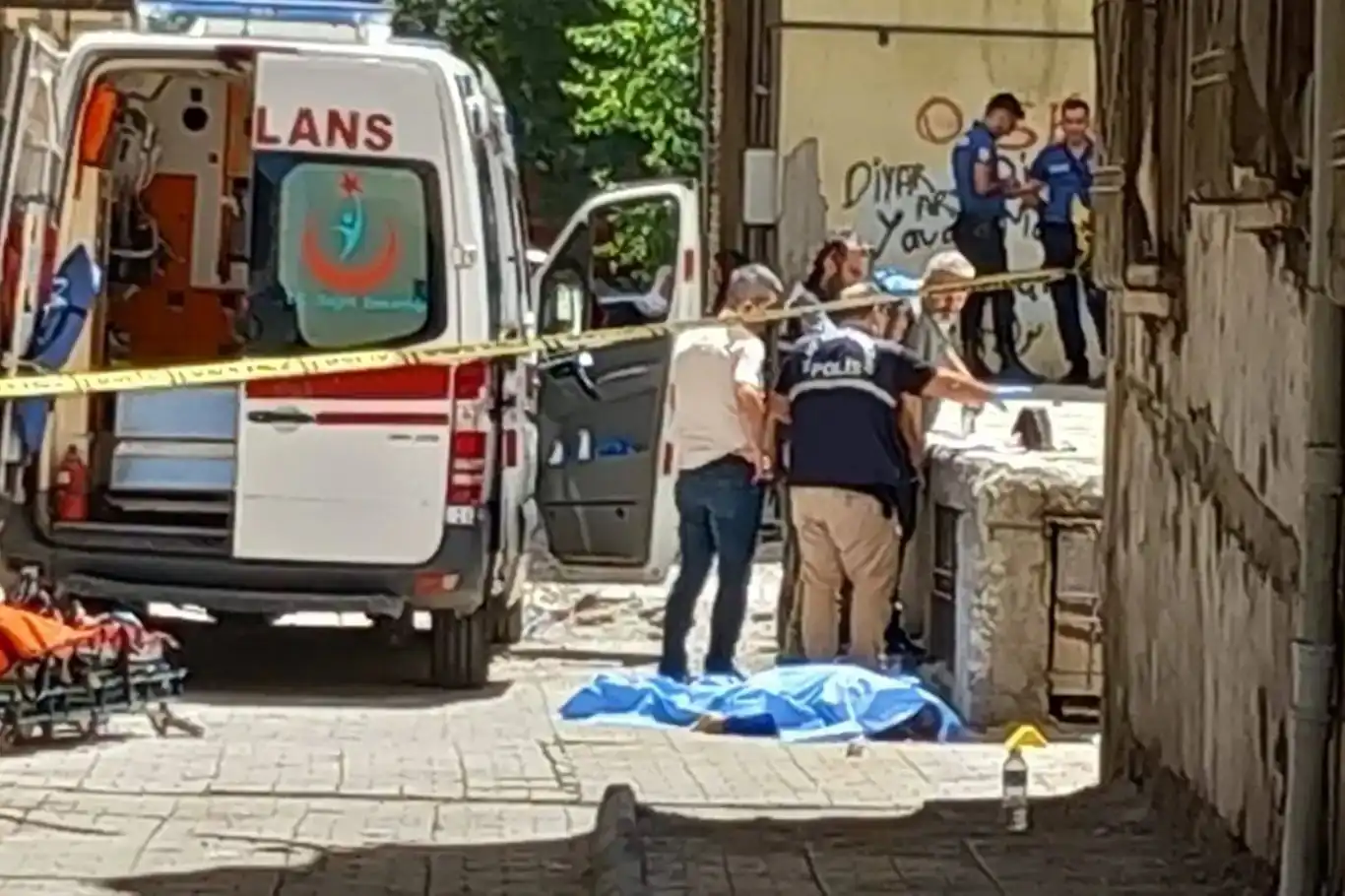 Li Diyarbekirê êrîş li pîrekekê hat kirin û hat kuştin