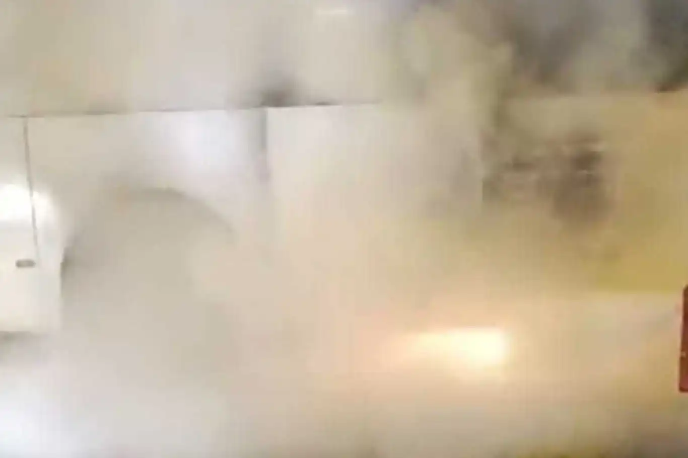 Diyarbakır firmasına ait bir yolcu otobüsü alev aldı