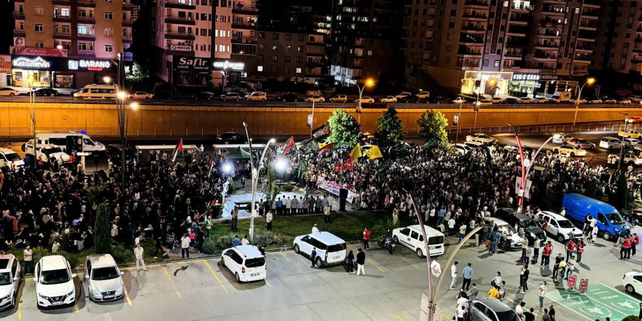 Peygamber Sevdalıları Şeyh Said ve Gazze halkı için yine meydanlardaydı