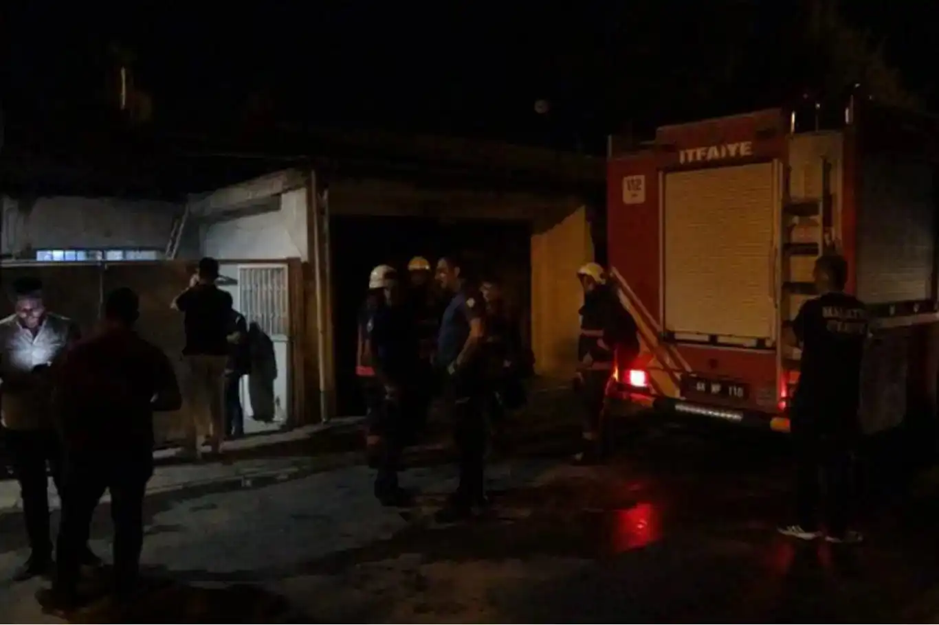 Li Meletîyê dikanek ji teref nîjadperestan hat şewitandin