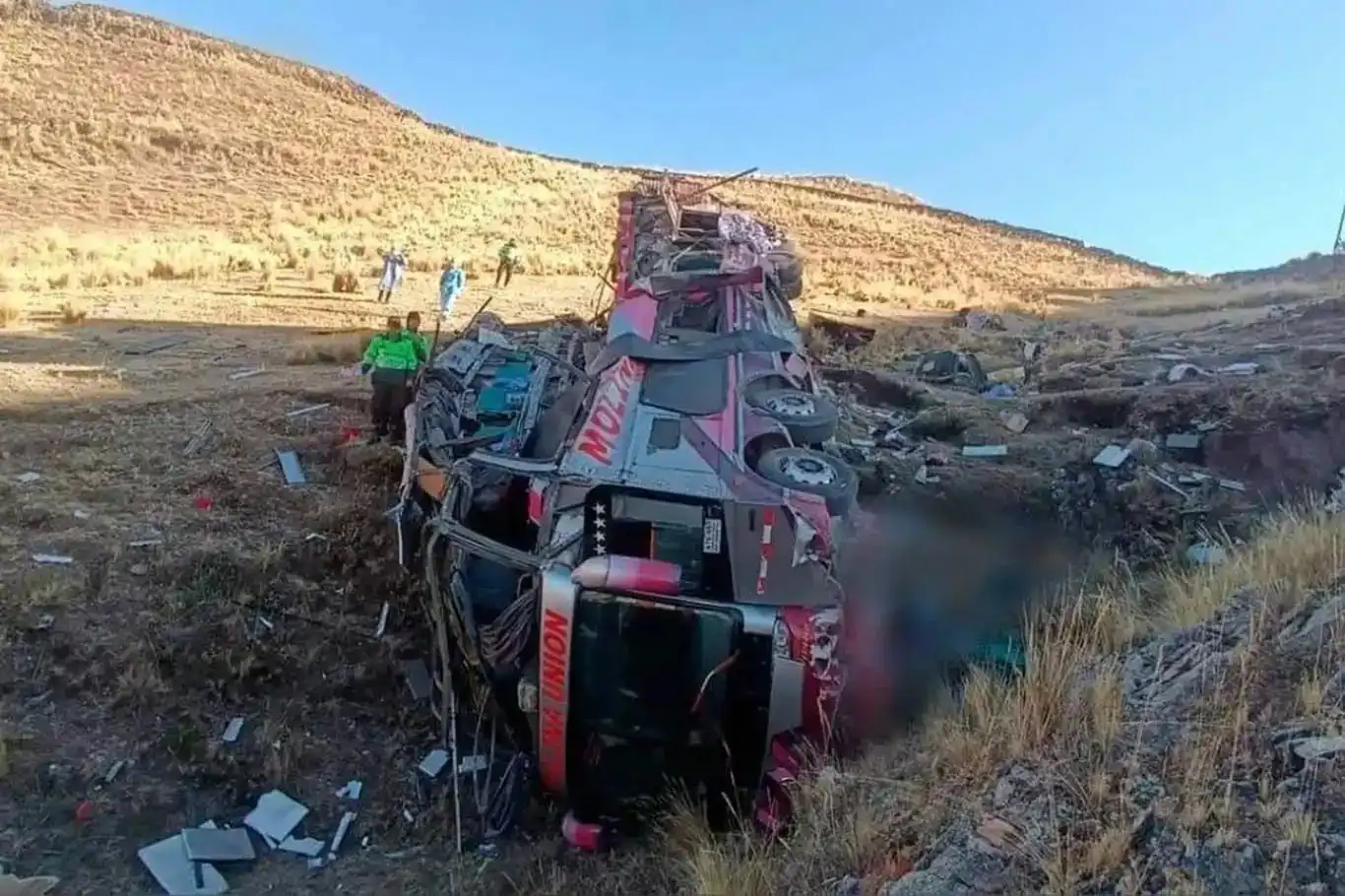 Li Perûyê qezaya otobusê: 29 mirî, 13 birîndar