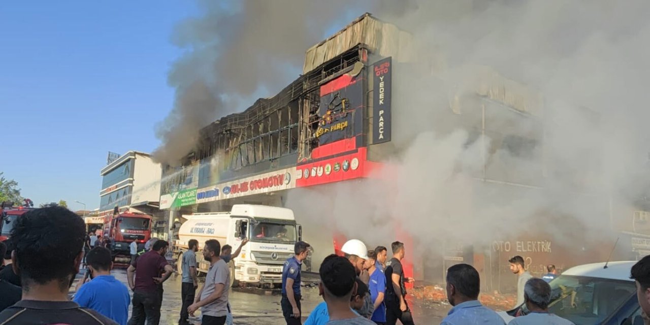 Diyarbakır 2. Sanayi sitesinde büyük yangın