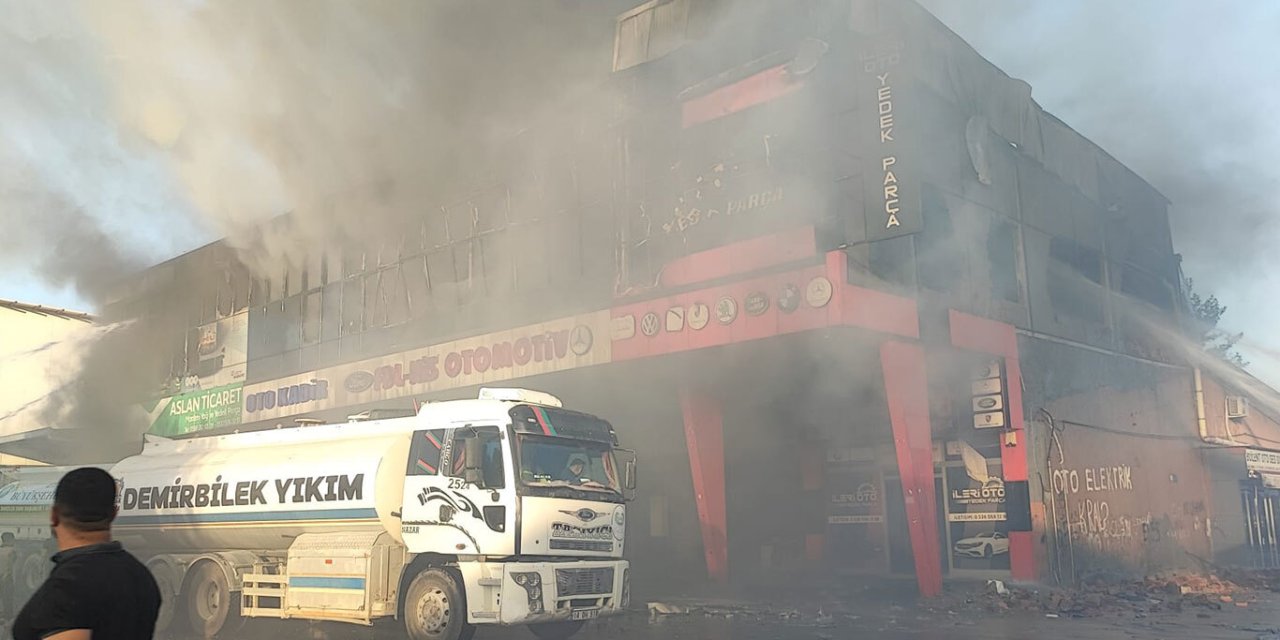 Diyarbakır sanayisinde çıkan yangın kontrol altına alındı