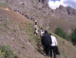 Gençler Üstad'ın inziva yerinde