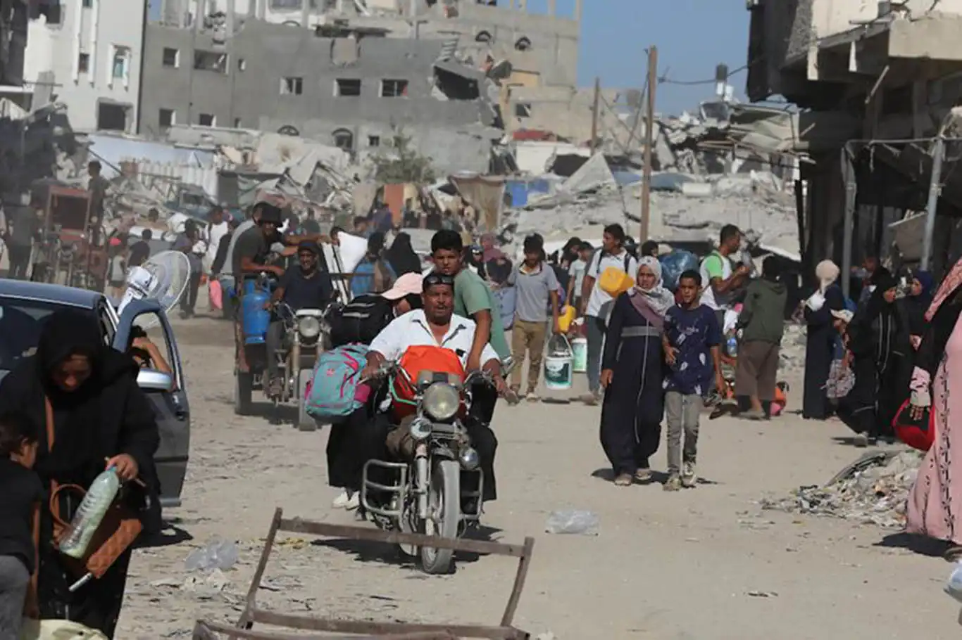 UNRWA: Gazze'nin güneyinde 75 binden fazla Filistinli göç etti