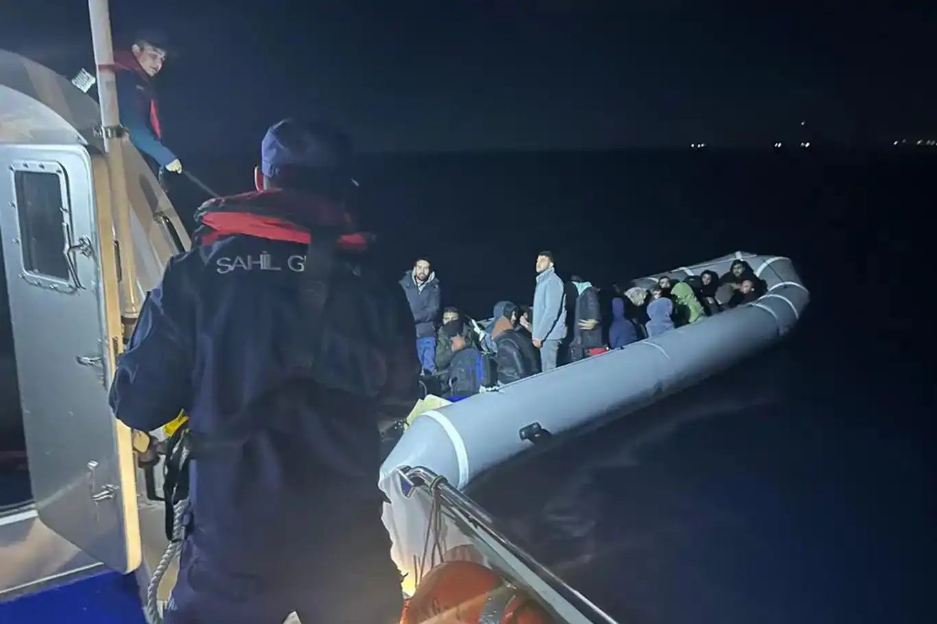 Li Muxlayê 32 koçber hatin qefaltin