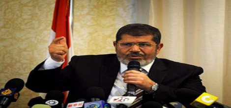 Mursi: "Nil'in tek bir damlası eksilirse, kanlarımız bunun için alternatiftir"