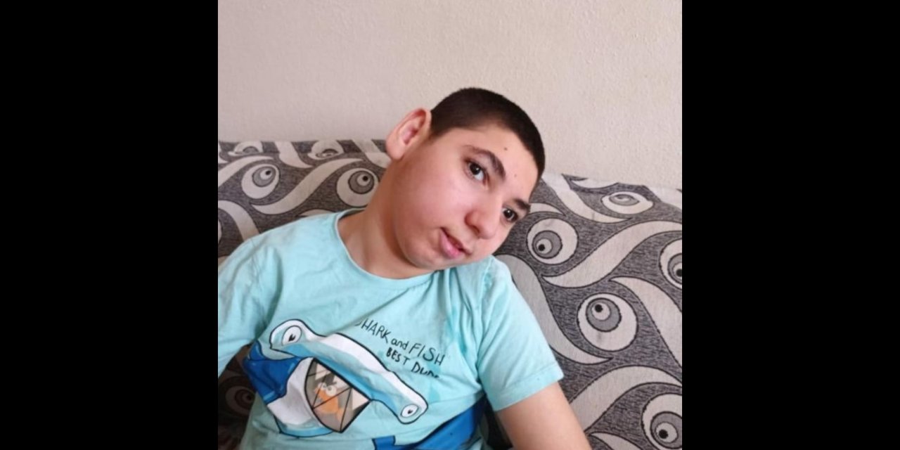 Çınar merkezden Necat Gülsever'in oğlu ABDURRAHMAN GÜLSEVER (17) Vefat etmiştir