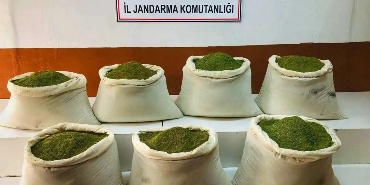 Lice kırsal Güldiken Mahallesinde 120 kilogram kubar esrar ele geçirildi