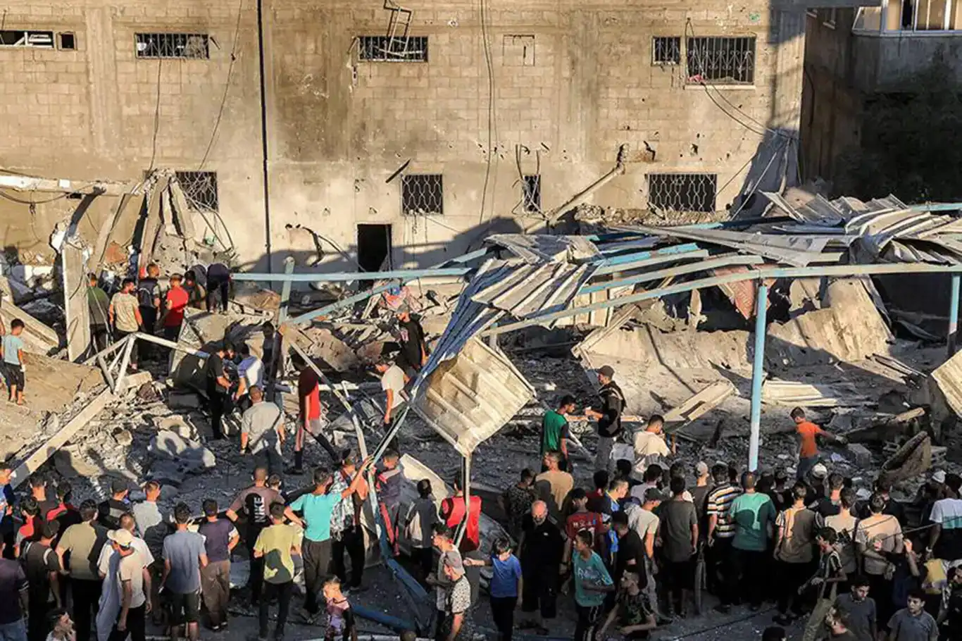 Hejmara şehîdên li Xezzeyê derket 42 hezar û 227an