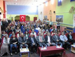 Öğrenciler mahkumlarla bir araya geldi