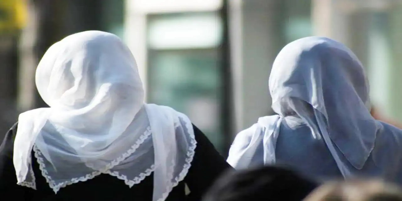 Li Rûsyayê çarik li hinek dibistanan hat qedexekirin