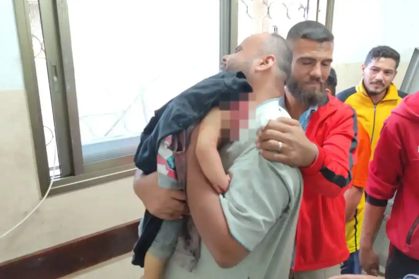 Hejmara şehîdên li Xezzeyê derket 43 hezar û 259an