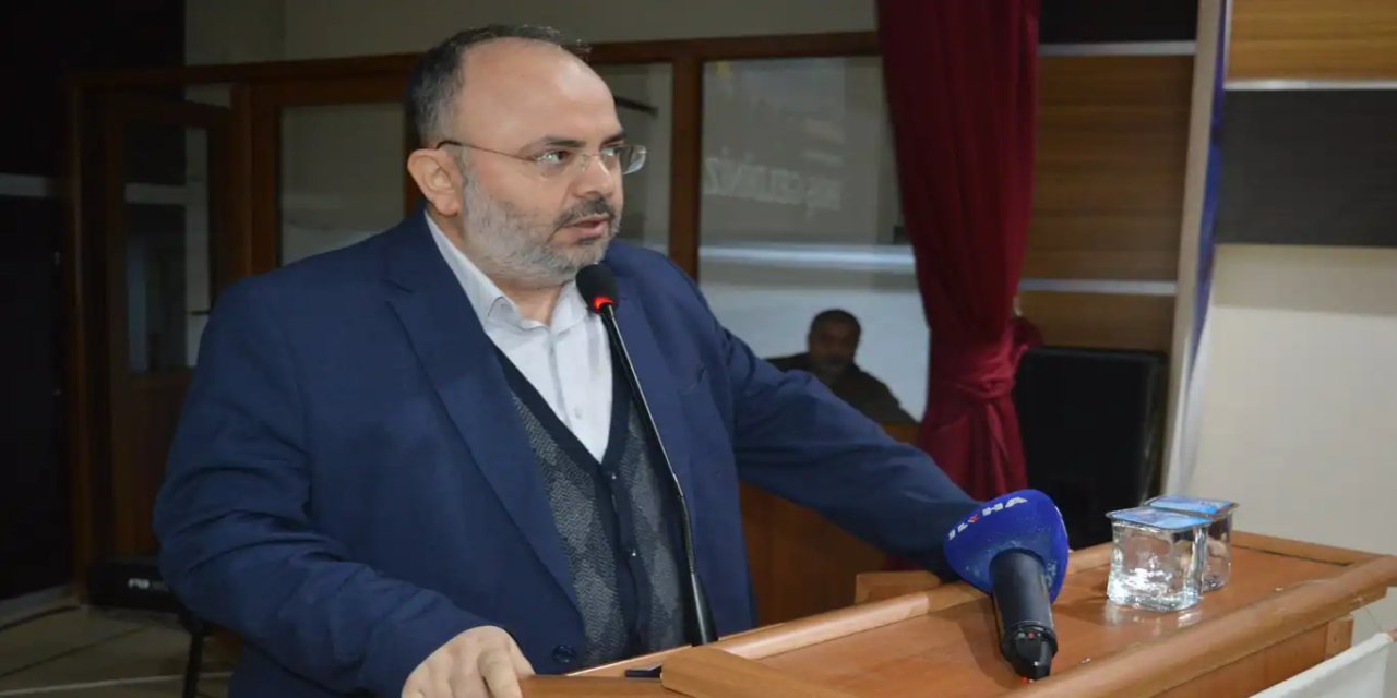 İlahiyatçı-Yazar Özkan Yaman: Bugün sahabe ahlakına her şeyden daha fazla ihtiyacımız var