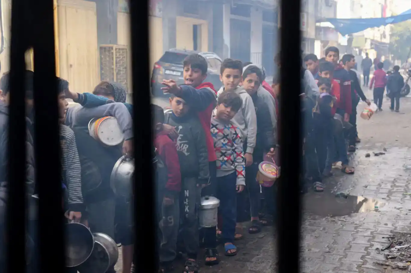 NY: Xelkê Xezzeyê her roj bi rewşek dijwartir re rû bi rû dimînin
