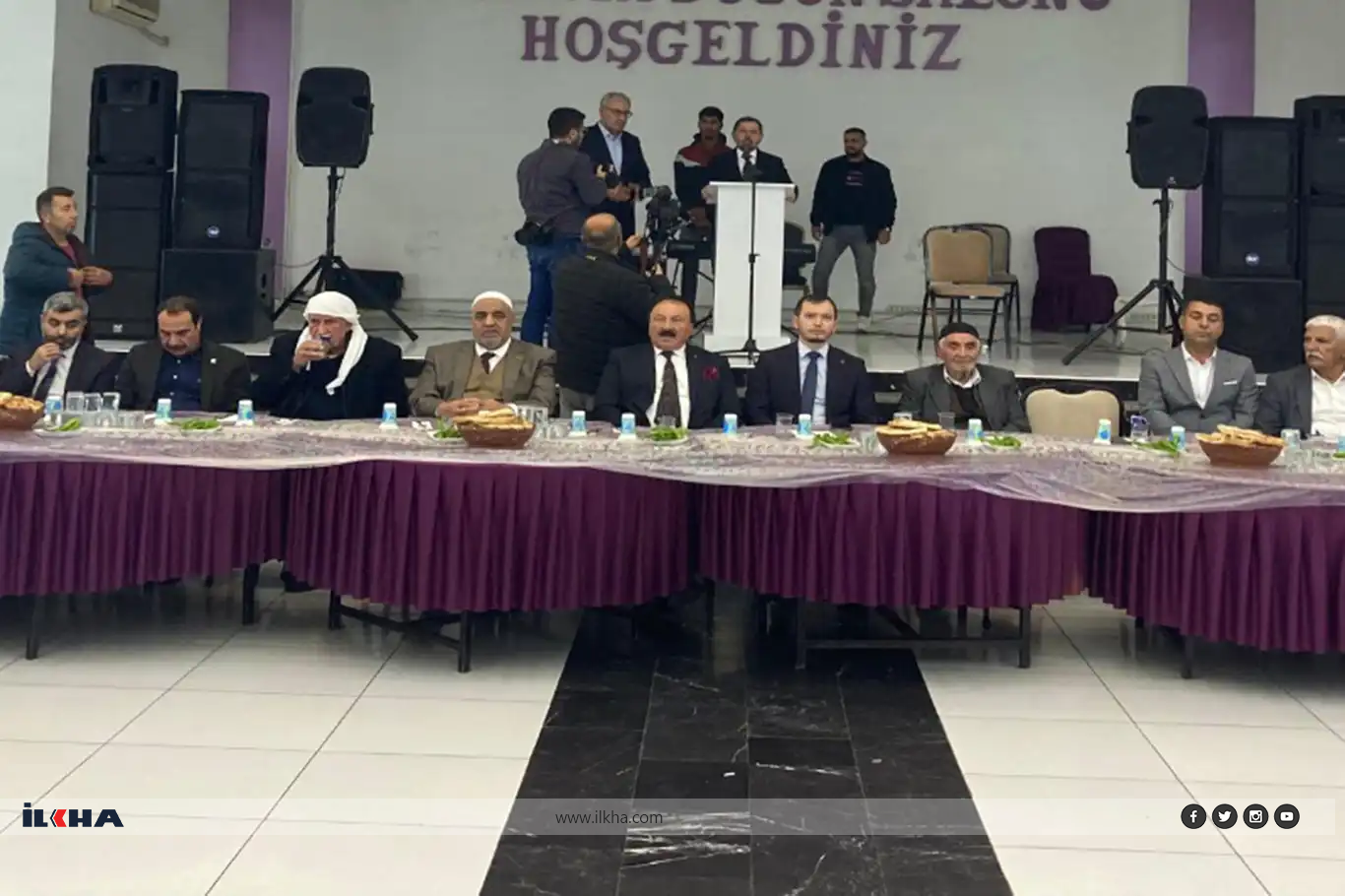 Li Qoserê 2 malbatên ku 10 salin di nav wan de neyartî hebû li hev hatin