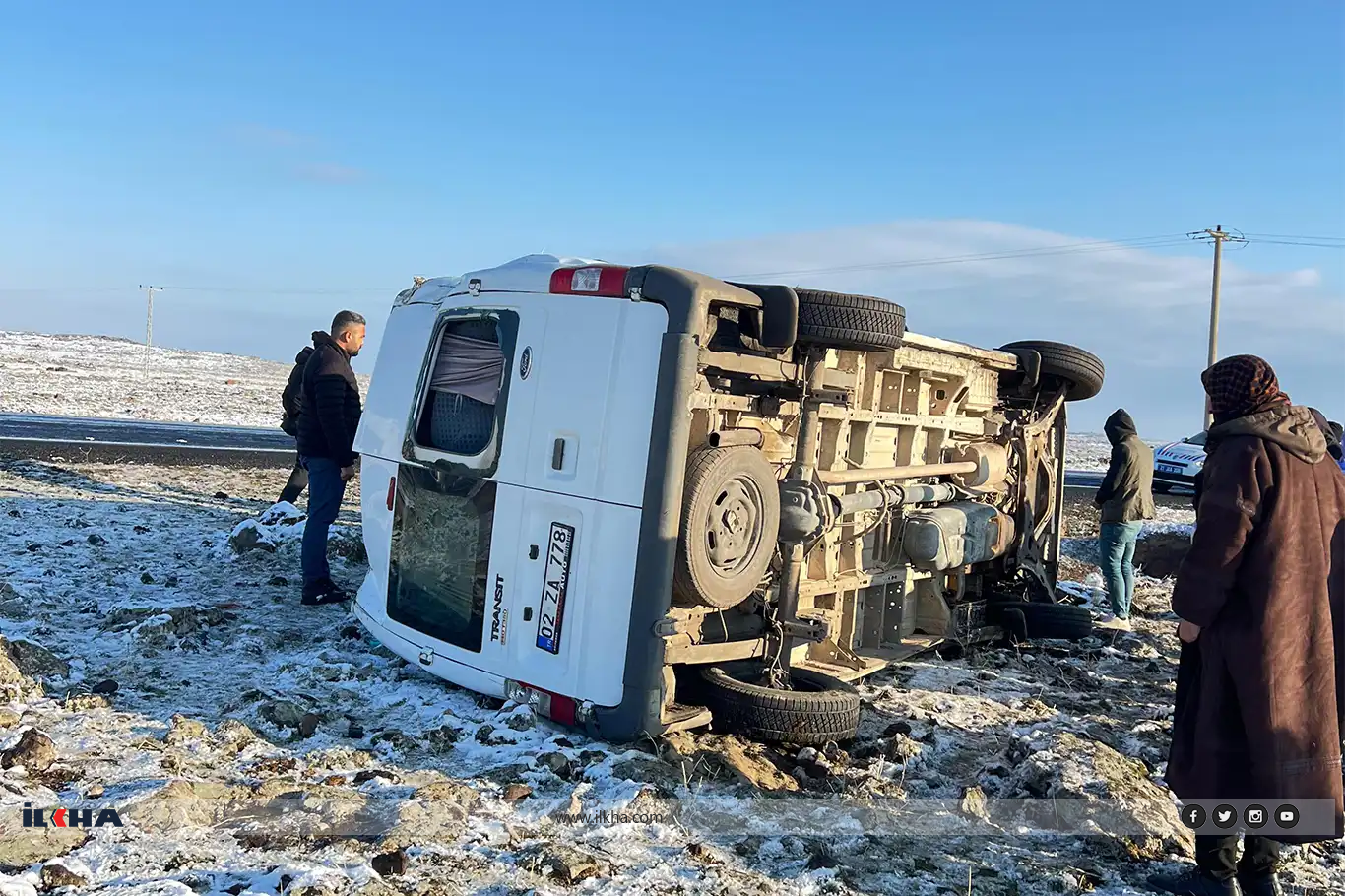 Li Dîyarbekirê serwîsa mamosteyan qeza kir: 1 jê giran 13 birîndar