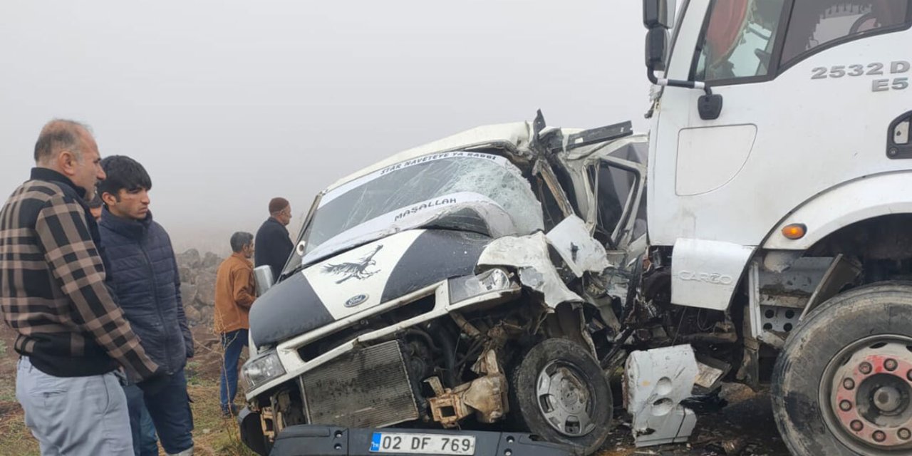 Çınar'da sis kazaya sebep oldu: 1 ağır yaralı