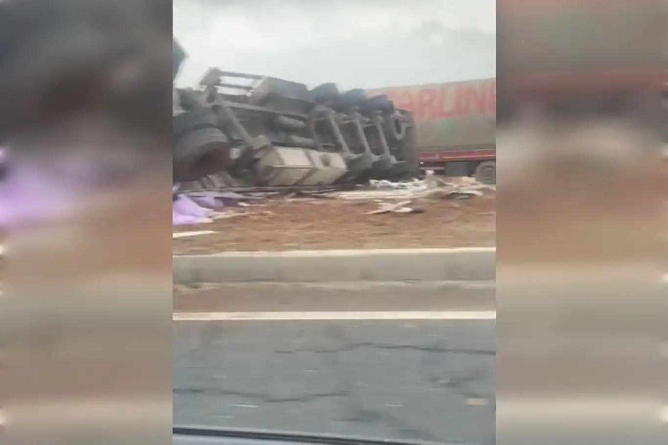 Mardin Nusaybin’de kontrolden çıkan tır devrildi: 1 yaralı
