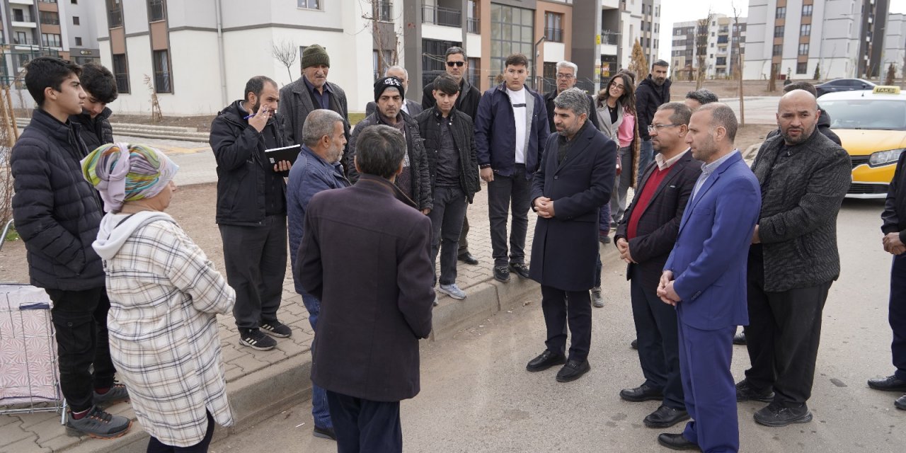 HÜDA PAR Milletvekili Dinç, TOKİ mağduru vatandaşları ziyaret etti