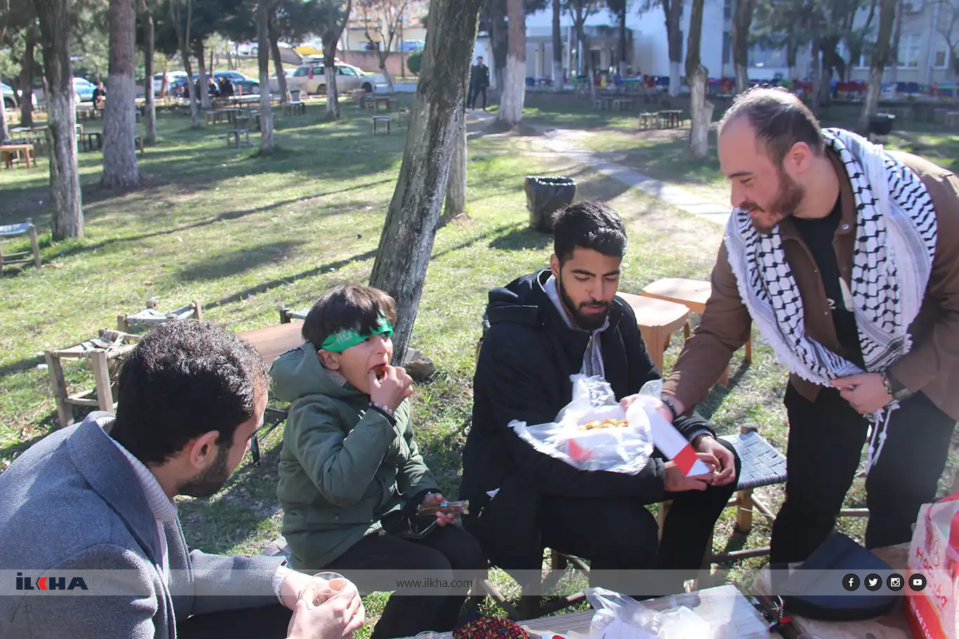 Diyarbakır'daki Filistinli öğrenciler zaferi kutladı