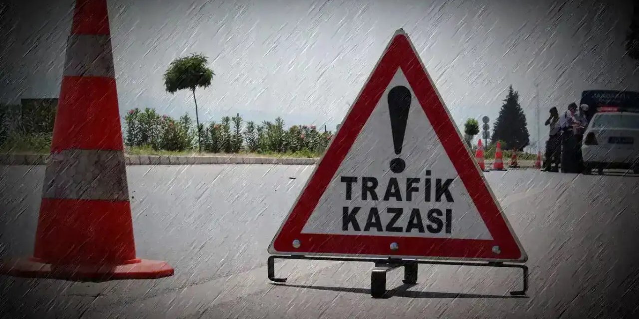Lice Duru Jandarma Karakolu mevkiinde otomobil traktöre çarptı: 6 yaralı
