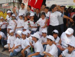 "Dünya Çocuk İşçiliği ile Mücadele Günü"