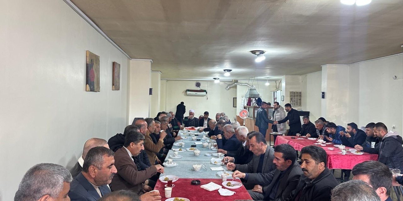 HÜDA PAR Silvan İlçe Başkanlığı’nın arabuluculuğuyla husumetli aileler barıştı
