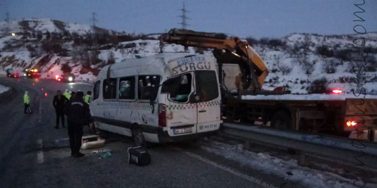 Malatya Doğanşehir Suçatı Mahallesi mevkiinde yolcu minibüsü devrildi 15 yaralı