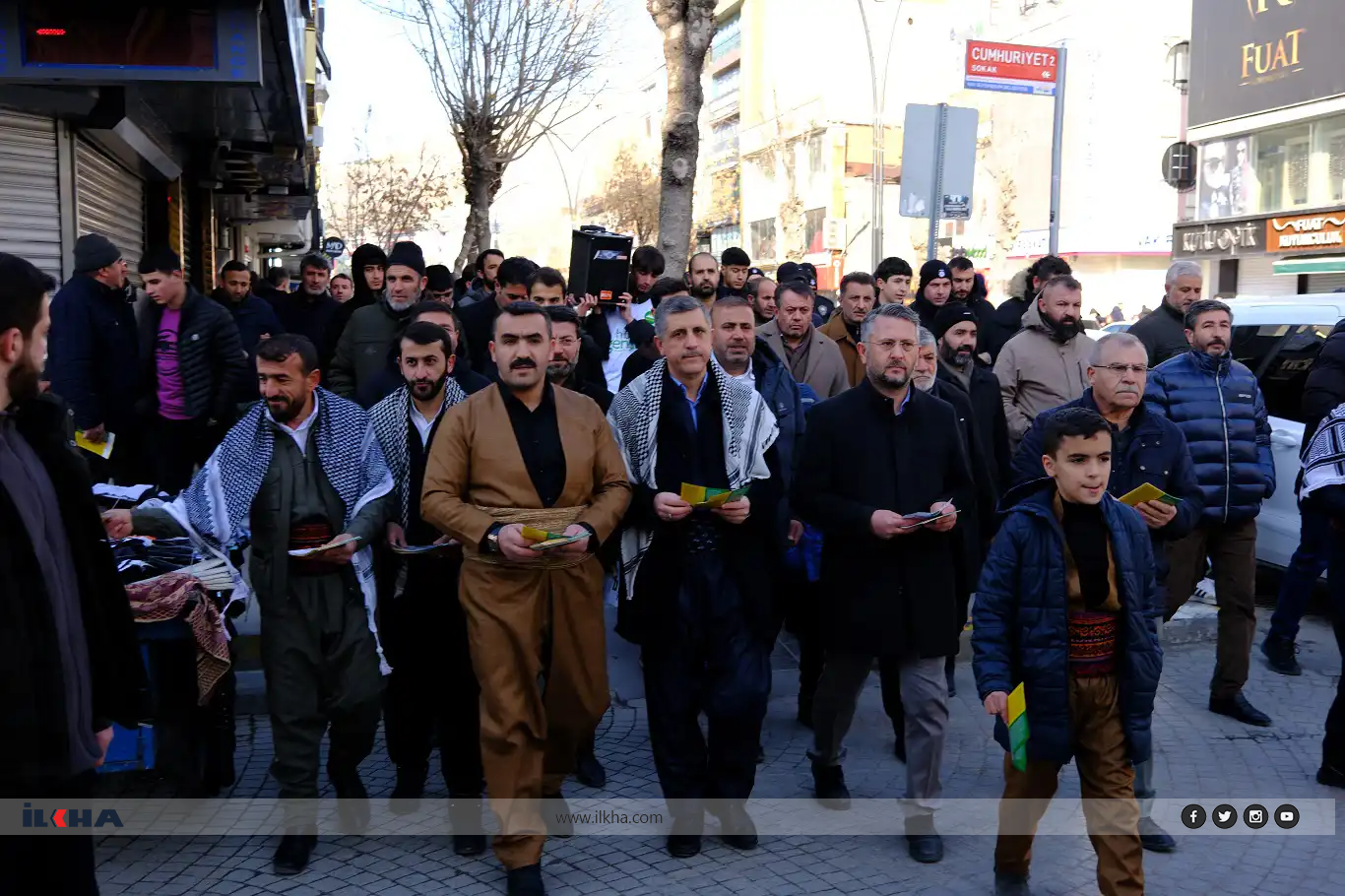 HÜDA PAR Van'da ‘Kürtçe Anadil Yürüyüşü’ düzenledi