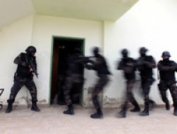 100 kişilik darbe timi imha edildi!