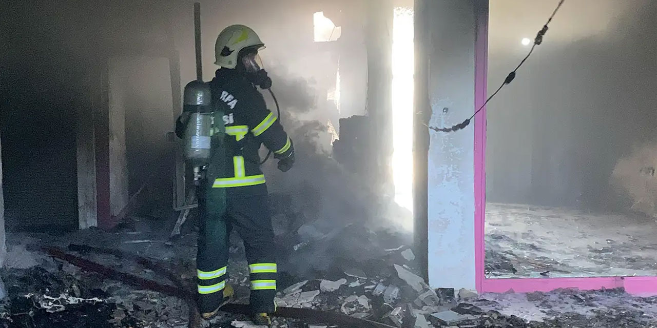 Urfa Bağdat Pasajında çıkan yangın söndürüldü