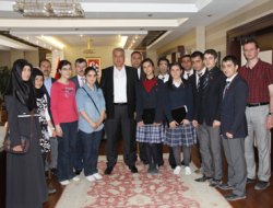 Ağrı Valisi başarılı öğrencileri kabul etti