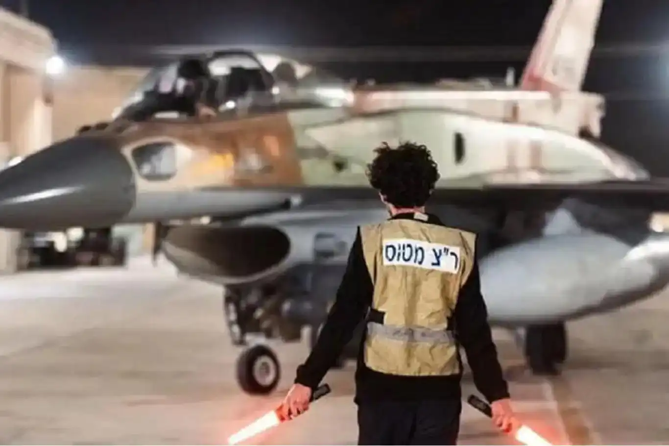 Pîlotên siyonîstên îşxalker hukûmetê bi binpêkirina emran tehdîd kirin