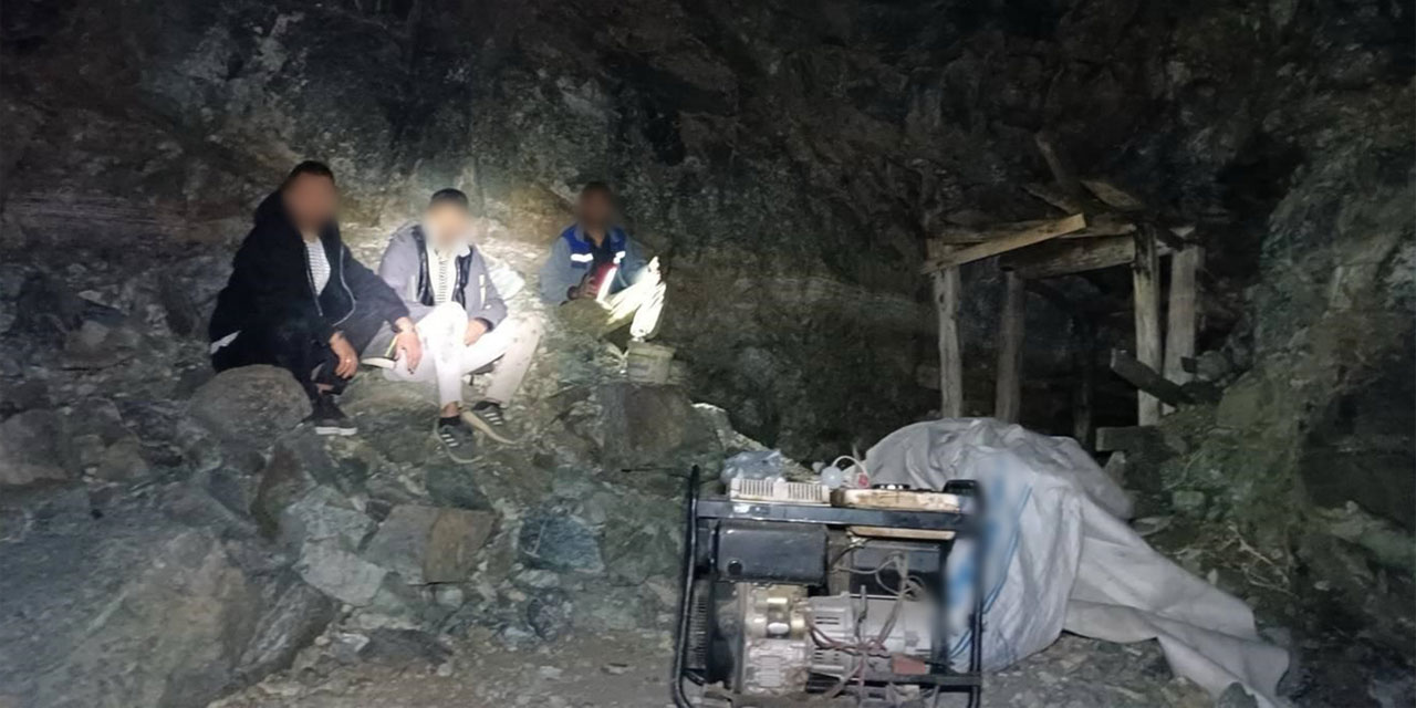 Gaziantep Nurdağı'nda izinsiz krom madeni çıkaran şahıslar suçüstü yakalandı