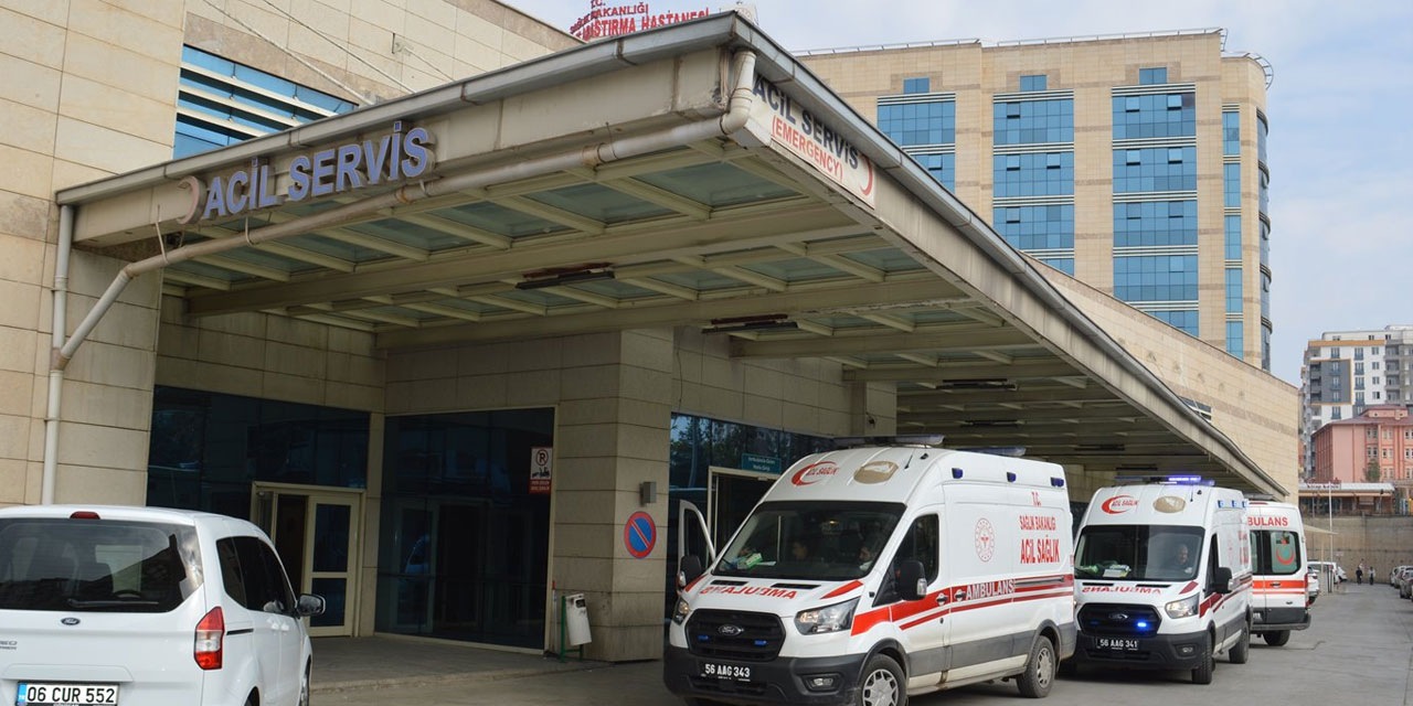 Siirt’te Adliye Kavşağı’nda trafik kazası, 2 yaralı