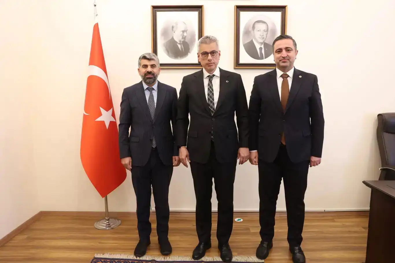 HUDA PARê Wezîrê Tenduristîyê Memîşoglu zîyaret kir